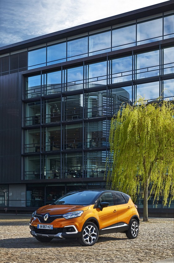 Renault Captur restyling: nuove immagini ufficiali
