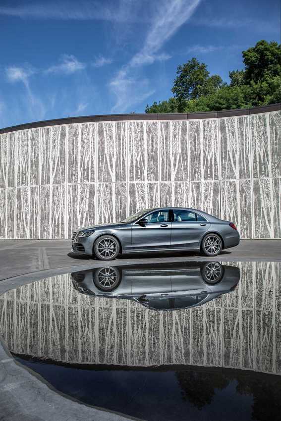 Mercedes Classe S restyling: immagini ufficiali inedite