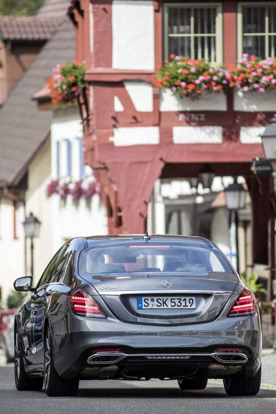 Mercedes Classe S restyling: immagini ufficiali inedite