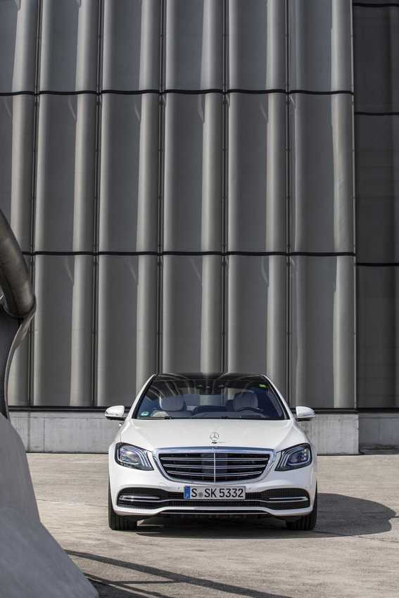 Mercedes Classe S restyling: immagini ufficiali inedite