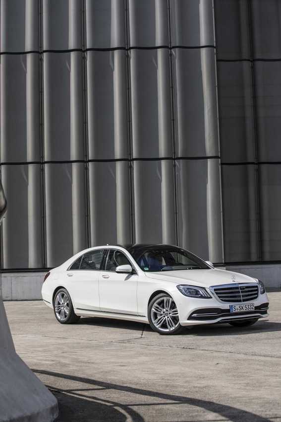 Mercedes Classe S restyling: immagini ufficiali inedite