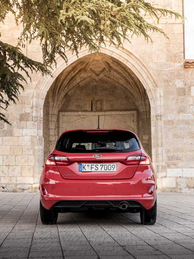 Nuova Ford Fiesta: nuove immagini ufficiali