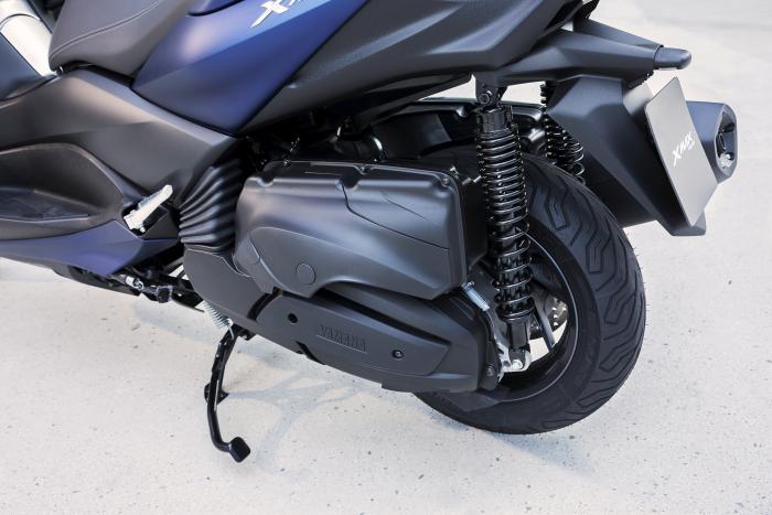 Yamaha X-Max 400: le immagini ufficiali