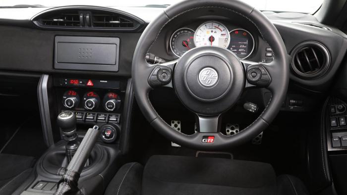 Toyota: debutta il brand sportivo GR