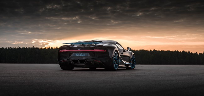 Bugatti Chiron: con Montoya è record 0-400-0 km/h: immagini ufficiali