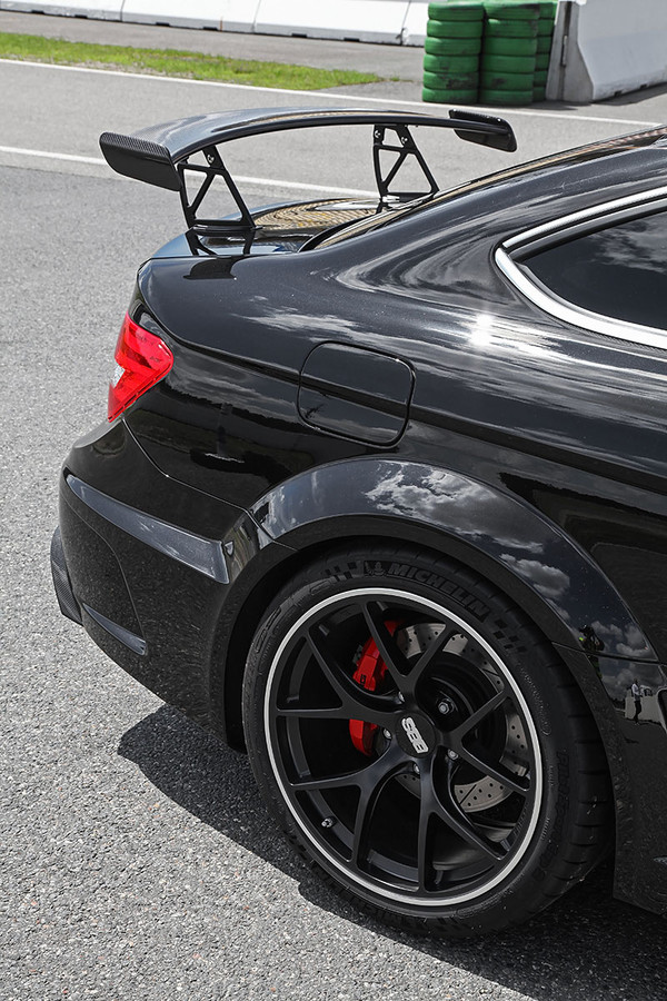 Mercedes C 63 AMG Coupé Edition 507 by Inden Design