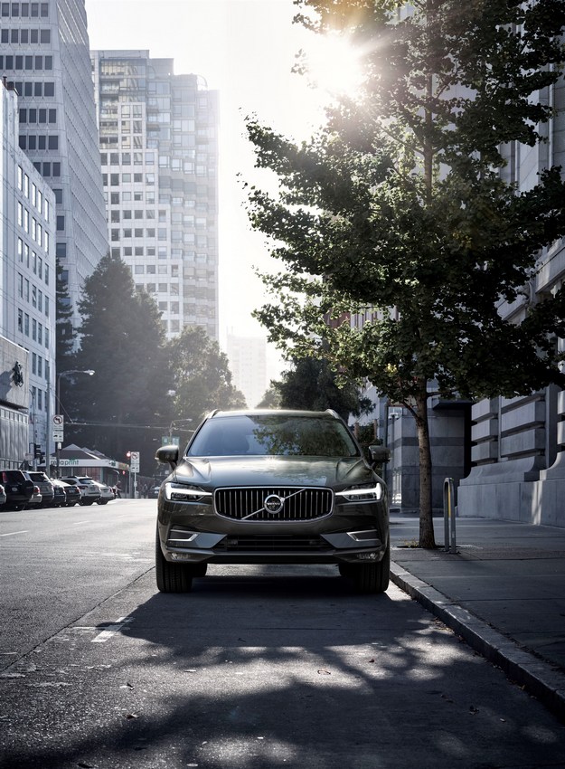 Volvo XC60: immagini del primo contatto