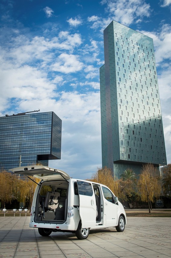 Nissan e-NV200: nuove immagini