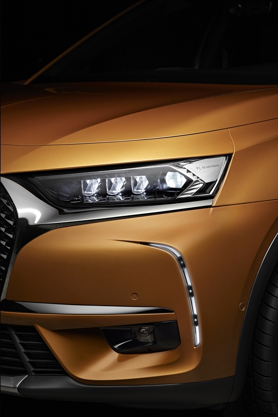 DS 7 Crossback e DS store, il debutto a Milano