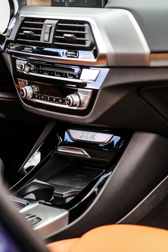 Nuova Bmw X3: immagini inedite