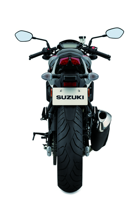 Suzuki SV650X: le immagini ufficiali