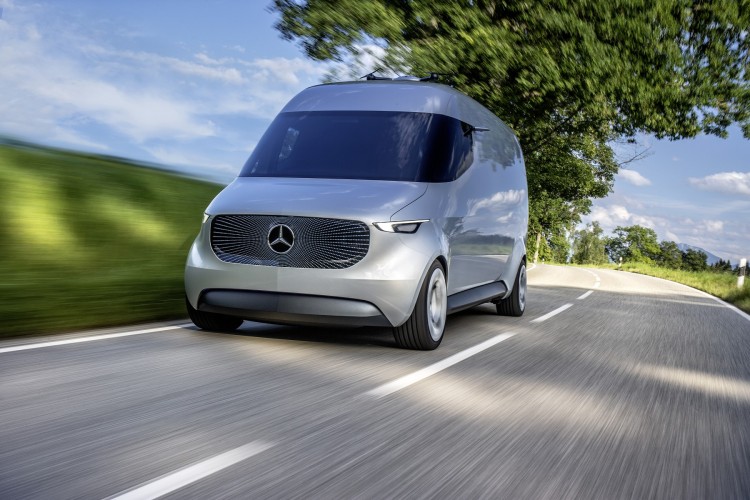 Mercedes: tutte le strade per la mobilità del futuro