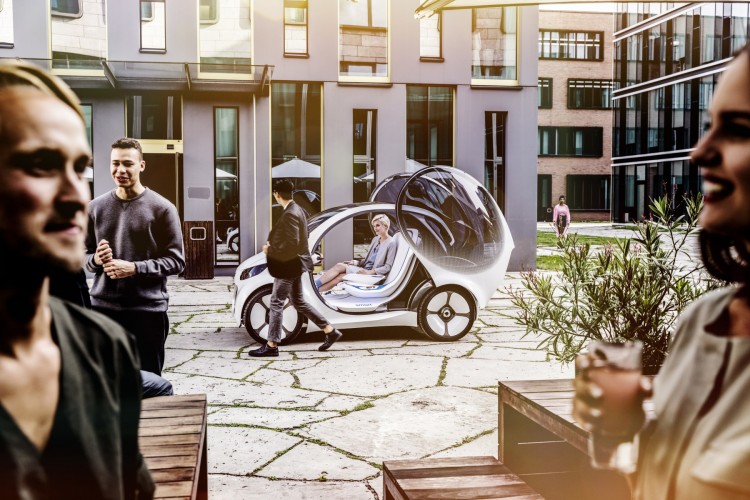 Mercedes: tutte le strade per la mobilità del futuro