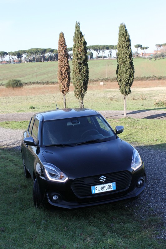 Suzuki Swift 1.0 Boosterjet HYBRID S VS Swift 1.2 Hybrid 4x4