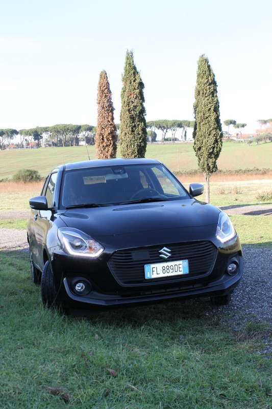 Suzuki Swift 1.0 Boosterjet HYBRID S VS Swift 1.2 Hybrid 4x4