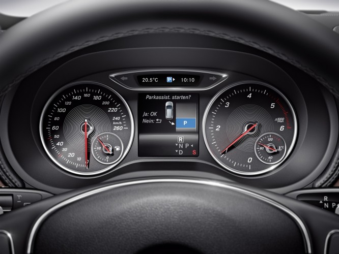 Nuova Mercedes Classe B Tech: le immagini ufficiali