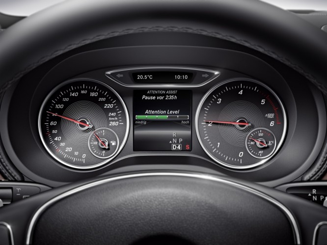 Nuova Mercedes Classe B Tech: le immagini ufficiali