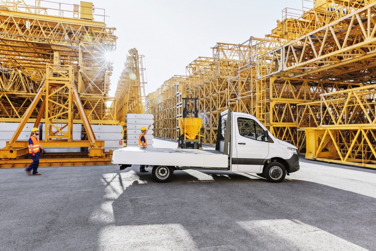 Nuovo Mercedes Sprinter: le immagini ufficiali