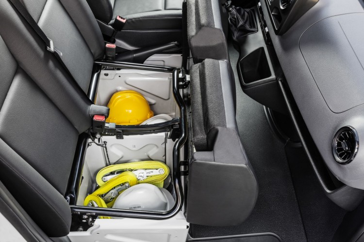 Nuovo Mercedes Sprinter: le immagini ufficiali