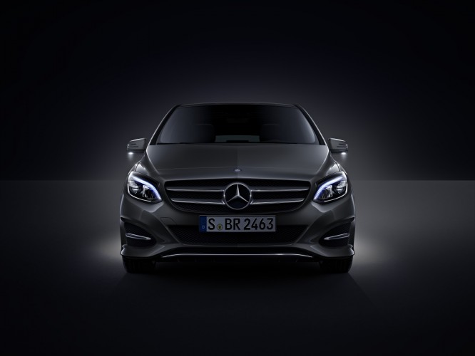 Nuova Mercedes Classe B Tech: le immagini ufficiali