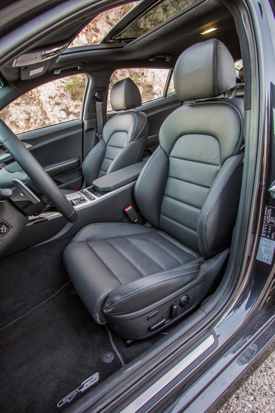 Kia Stinger: nuove foto ufficiali