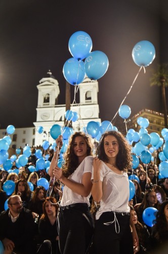 Mercedes EQ, flash mob nel cuore di Roma