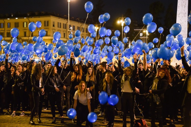 Mercedes EQ, flash mob nel cuore di Roma