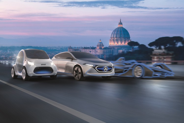 Mercedes EQ, flash mob nel cuore di Roma