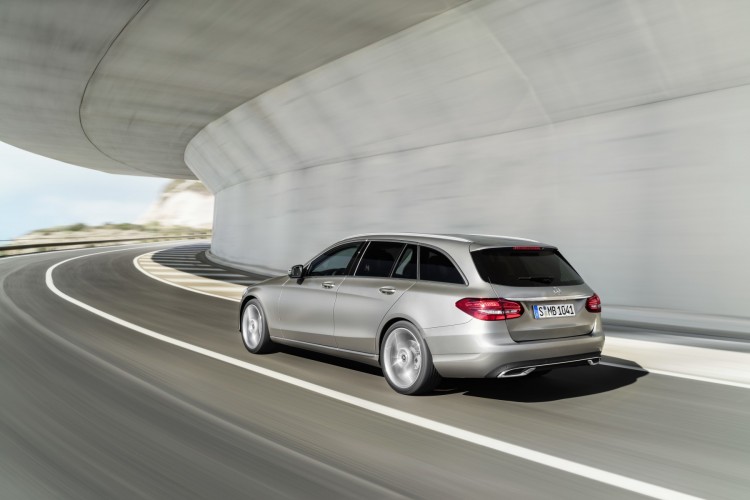 Mercedes Classe C restyling: le immagini ufficiali