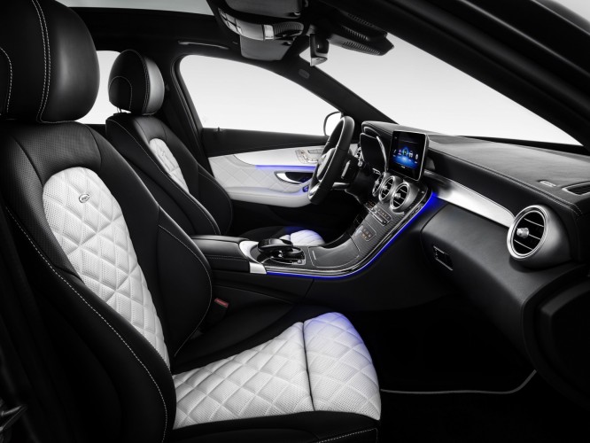 Mercedes Classe C restyling: le immagini ufficiali
