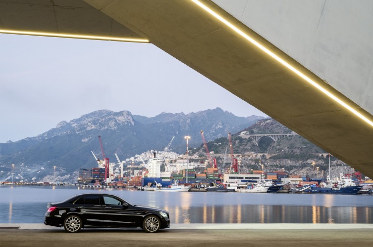 Mercedes Classe C restyling: le immagini ufficiali