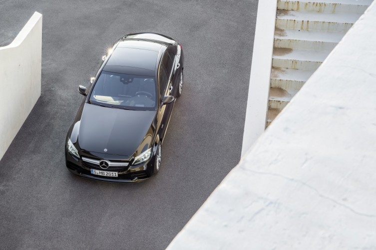 Mercedes Classe C restyling: le immagini ufficiali