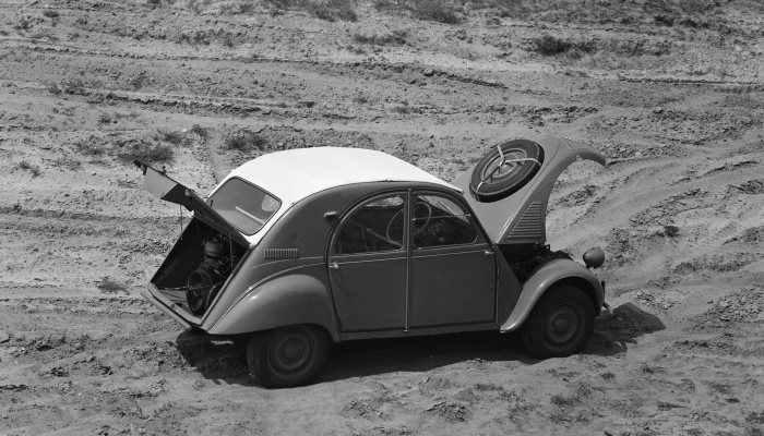 Citroen 2CV Sahara: immagini ufficiali