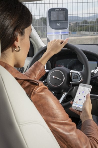 Enel X, nuovi sistemi di ricarica elettrica