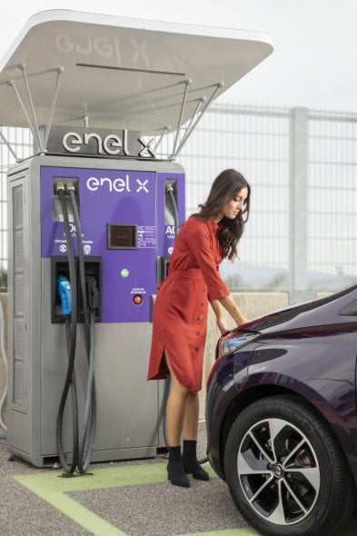 Enel X, nuovi sistemi di ricarica elettrica