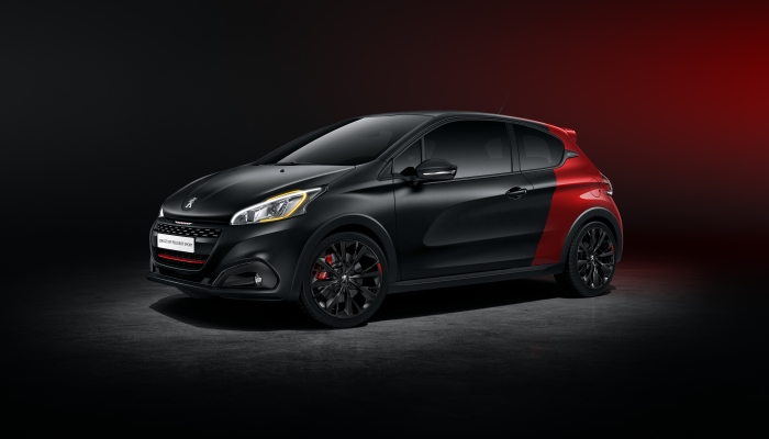 Peugeot 208: immagini inedite