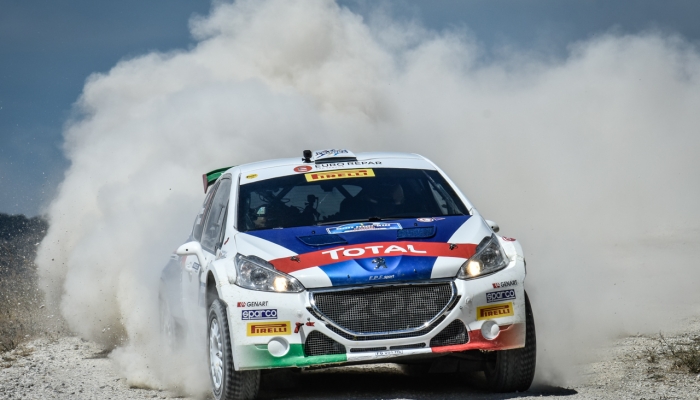 Peugeot 208: immagini inedite