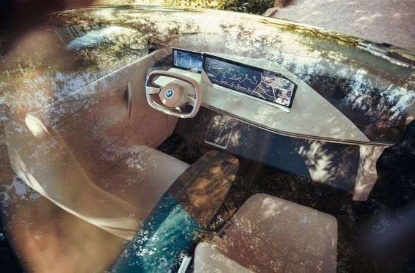 Bmw Vision iNext: le immagini ufficiali