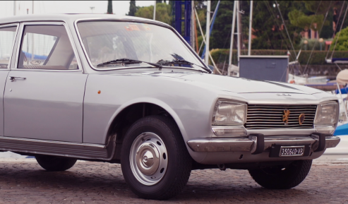 La Peugeot 504 Berlina festeggia 50 anni