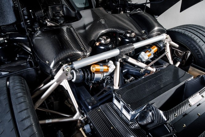 Koenigsegg Regera Naked Carbon