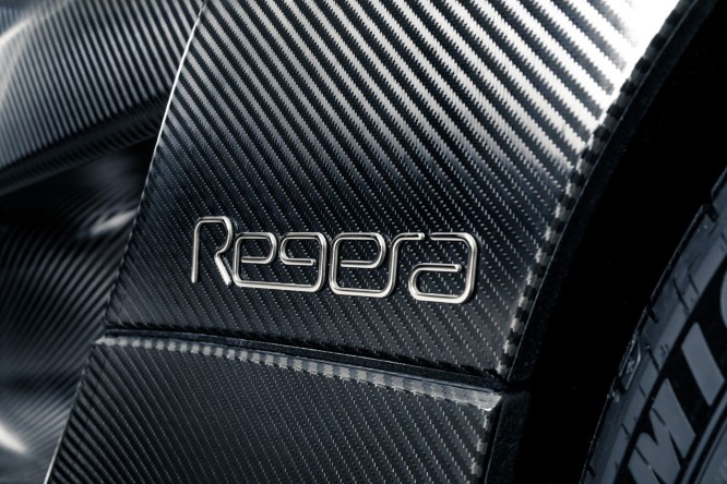 Koenigsegg Regera Naked Carbon