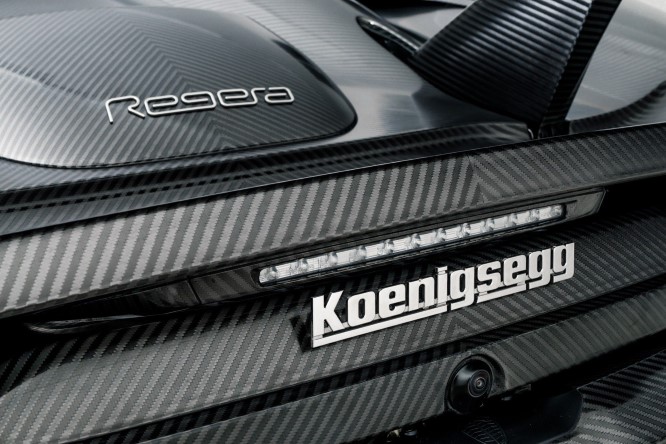 Koenigsegg Regera Naked Carbon