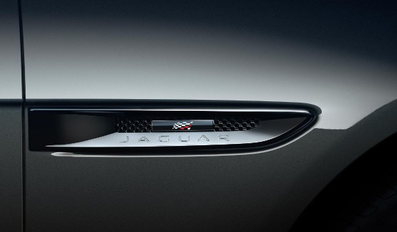 Jaguar XF e XF Sportbrake Chequered Flag
