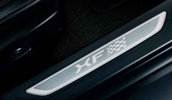 Jaguar XF e XF Sportbrake Chequered Flag