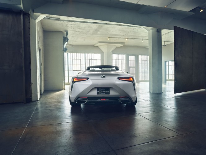 Lexus LC Convertible Concept
