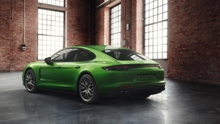 Porsche Panamera GTS Exclusive Manufaktur, le immagini