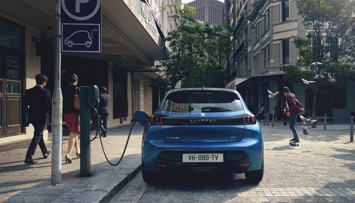 Nuova Peugeot 208 2019: prime immagini ufficiali