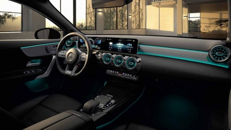 Mercedes-AMG A 35 e CLS 53 Race Edition