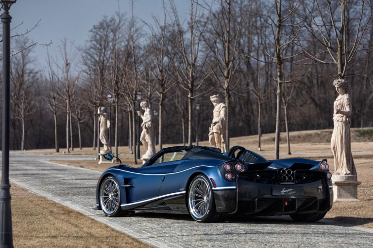 Pagani Zonda, a Ginevra il 20° anniversario