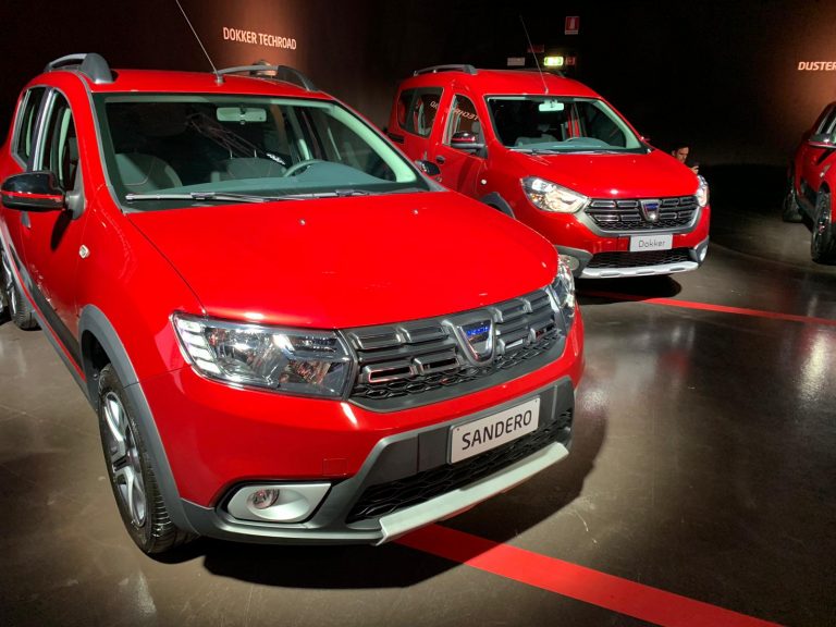Dacia presenta la nuova serie speciale Techroad